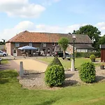 度假居 Vroeleneind